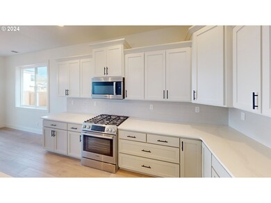 902 NE 17th Ave unit L34, Canby, OR 97013 - photo 4