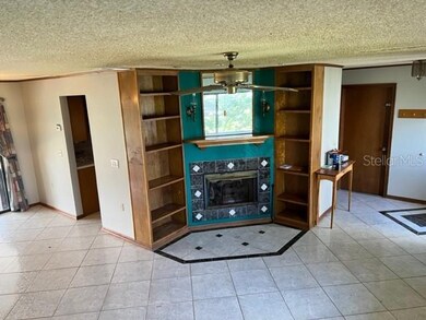 Family Room/Dining Room Combo