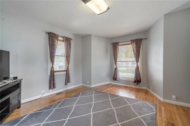 2228 Maple St, Des Moines, IA 50317 - photo 5