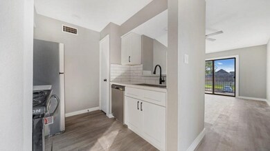Completely renovated kitchen!