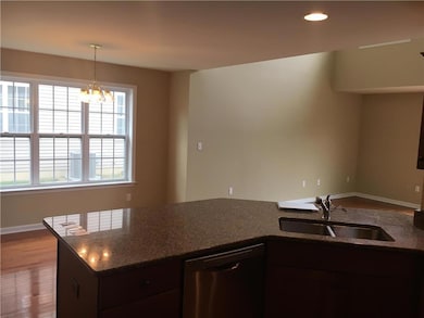 885 Fieldstone Trail, Easton, PA 18040 - photo 4