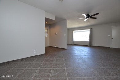 6433 E Ellis St, Mesa, AZ 85205 - photo 5