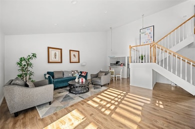 42 Wetstone unit 42, Irvine, CA 92604 - photo 5