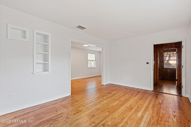 07-Living Room