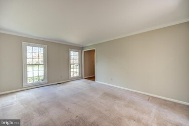 3237 Rounding Run Ct, Herndon, VA 20171 - photo 7