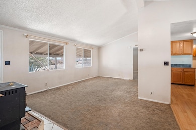 5731 Willow Ave, Rosamond, CA 93560 - photo 7