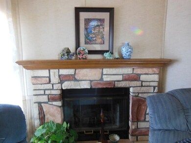 Corner fireplace