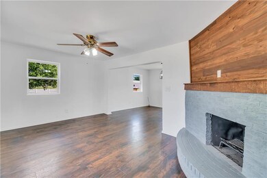 1520 E 3rd St, Elk City, OK 73644 - photo 4