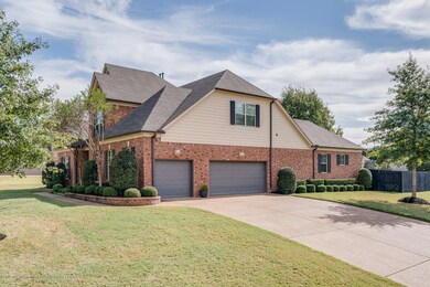 13867-River-Grove-snapsold-screen-192230