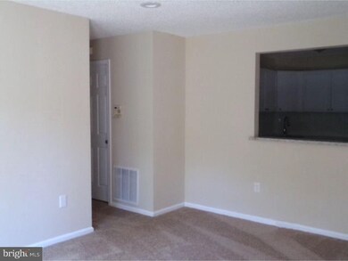 163 Columbus Dr, Franklin Park, NJ 08823 - photo 6