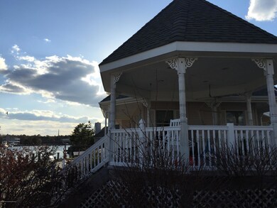 gazebowithwaterview