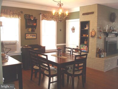 27 S 8th St, Quakertown, PA 18951 - photo 5