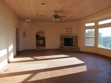 6415 Lakewood Dr, Farmington, NM 87402 - photo 2