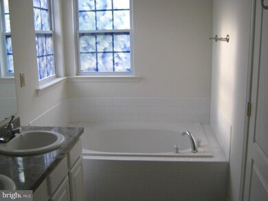 77 Chestnut Dr, Elkton, MD 21921 - photo 3