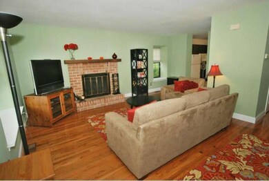 539 Bassett Ln, Norristown, PA 19403 - photo 4