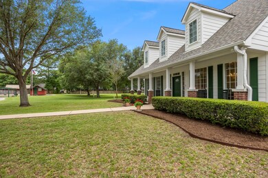 13122 Muzny St, Needville, TX 77461 - photo 2