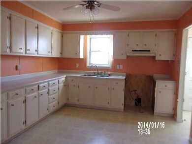 1613 S Bosse Ave, Evansville, IN 47712 - photo 4