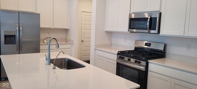 2061 Jasper Brook Ct, Whitestown, IN 46075 - photo 4