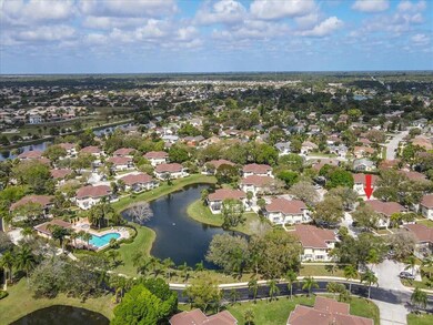 3 Amherst Ct unit D, Royal Palm Beach, FL 33411 - photo 2