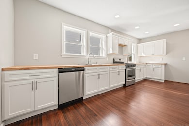 8 Aramamet St, Windsor, CT 06095 - photo 6