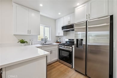 11722 Avon Way, Los Angeles, CA 90066 - photo 7