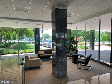 The Potomac Plaza Co-op unit 108, Washington, DC 20037 - photo 4