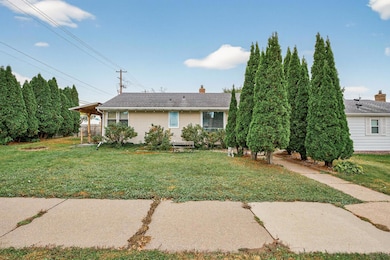 2258 3rd St E, Saint Paul, MN 55119 - photo 3