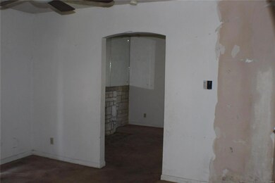 4640 Anderson Ave, Saint Louis, MO 63115 - photo 7