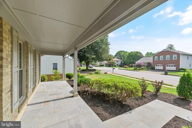 6304 Windward Dr, Burke, VA 22015 - photo 4