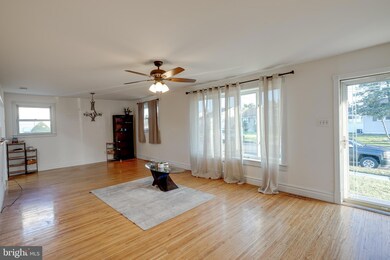 624 Glover Dr, Runnemede, NJ 08078 - photo 4