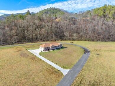 64-web-or-mls-404 Kaylee Loop (2)