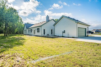 150 Bluegrass Trail, Springtown, TX 76082 - photo 7