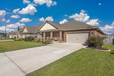 426 Chickadee St Exterior-2