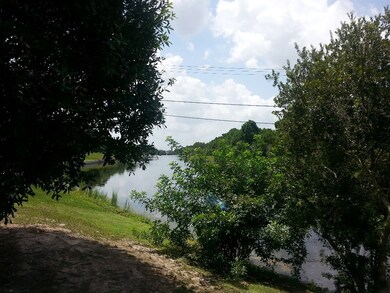 965 Beach Ln, Sebastian, FL 32958 - photo 4