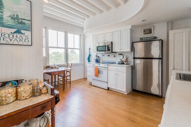 19 Harrison Ave, Oak Bluffs, MA 02557 - photo 7