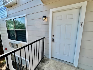 701 W Sycamore St unit 209, Denton, TX 76201 - photo 3