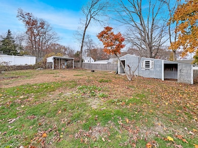 10 Rocky Ledge Dr, Clinton, CT 06413 - photo 2