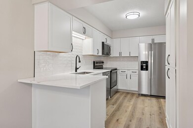 1725 W 140th St, Burnsville, MN 55337 - photo 6