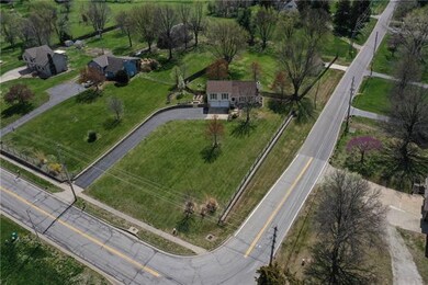 24665 W 55th St, Shawnee, KS 66226 - photo 2