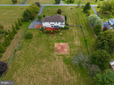 99 Quaint Swan Dale Dr, Martinsburg, WV 25404 - photo 3