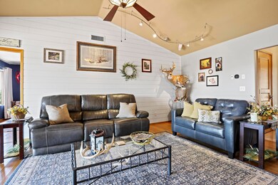 Living Room (2)