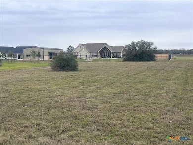 363 Sendera Loop, Victoria, TX 77904 - photo 4