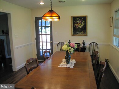 3901 Roberts Ln, Arlington, VA 22207 - photo 7