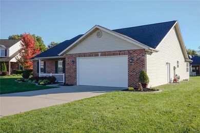 324 Sleeping Indian Dr, Freeburg, IL 62243 - photo 3