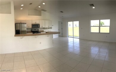 2201 NE 6th Ave, Cape Coral, FL 33909 - photo 7