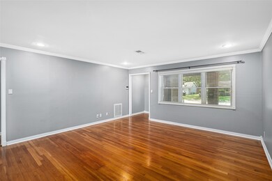 5414 Viking Dr, Houston, TX 77092 - photo 7