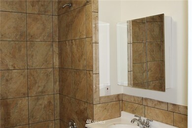 526 Harman Way S, Orting, WA 98360 - photo 7