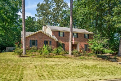 MEGHANNPADGETT_2928FoxhallCircle-01