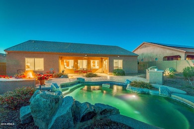 Swimming Pool, Firepit and Barbeque