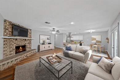 332 Old Course Dr, Friendswood, TX 77546 - photo 3